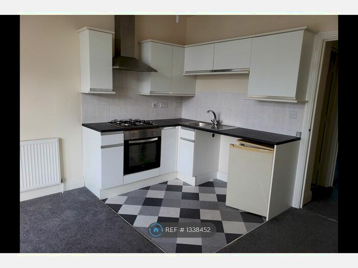 1 Bedroom Flat To Rent In Gillingham, Gillingham, ME7