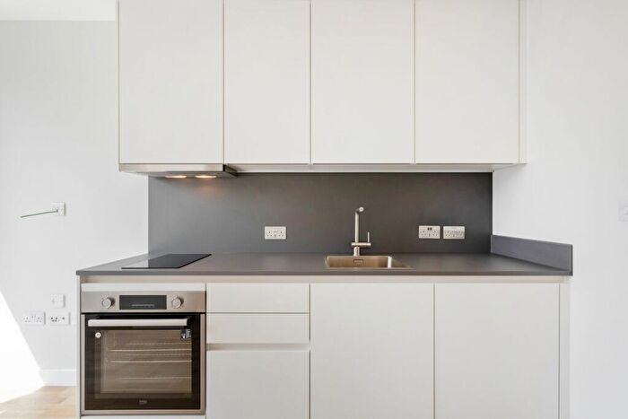 Flat To Rent In Premier House Canning Road, HA3