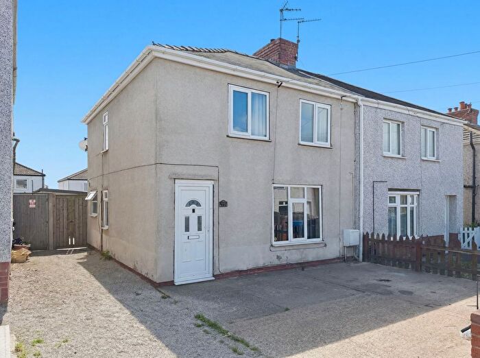 3 Bedroom Semi-Detached House For Sale In Airstone Road, Askern, DN6