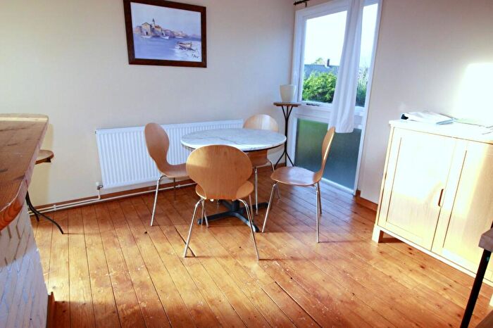 1 Bedroom Flat For Sale In Moss Bank, Cambridge, CB4