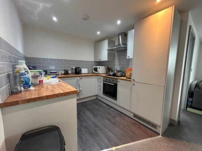 1 Bedroom Flat To Rent In Balm Road, Leeds, LS10