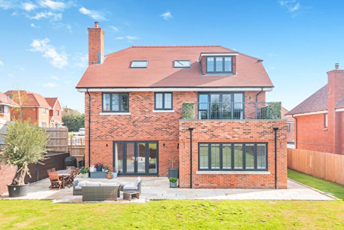 5 Bedroom Detached House For Sale In Holme Hill, Upton Grey, Hampshire, RG25