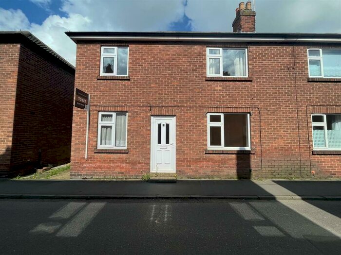 3 Bedroom Semi-Detached House To Rent In Priory Road, Louth, LN11