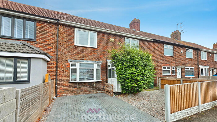 3 Bedroom Terraced House For Sale In Oxford Street, Rossington, Doncaster, DN11