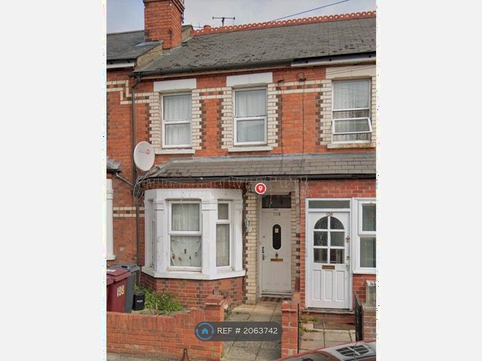 3 Bedroom Terraced House To Rent In Sherwood Street, Reading, RG30