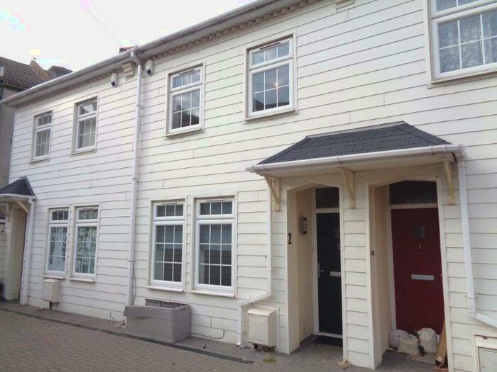3 Bedroom Terraced House To Rent In Marine Parade, Southend-On-Sea, SS1
