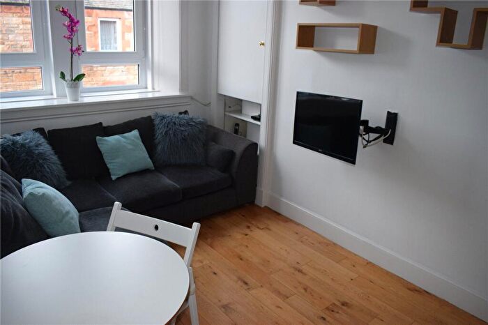 2 Bedroom Flat To Rent In Milton Street, Abbeyhill, Edinburgh, EH8