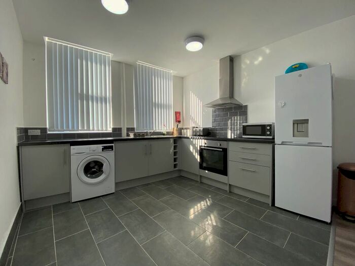 1 Bedroom Flat To Rent In Montacute Road, Croydon CR0