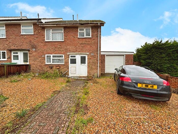 3 Bedroom End Of Terrace House For Sale In Furrlongs, Newport, Isle Of Wight, PO30