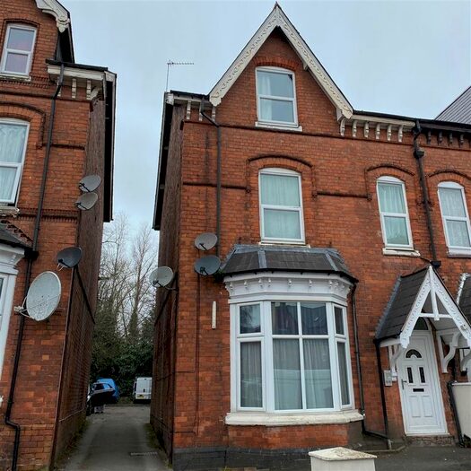 Studio To Rent In Gillott Road, Edgbaston, Birmingham, B16