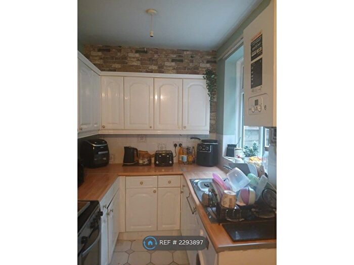 2 Bedroom Terraced House To Rent In Thomson Street, Stockport, SK3