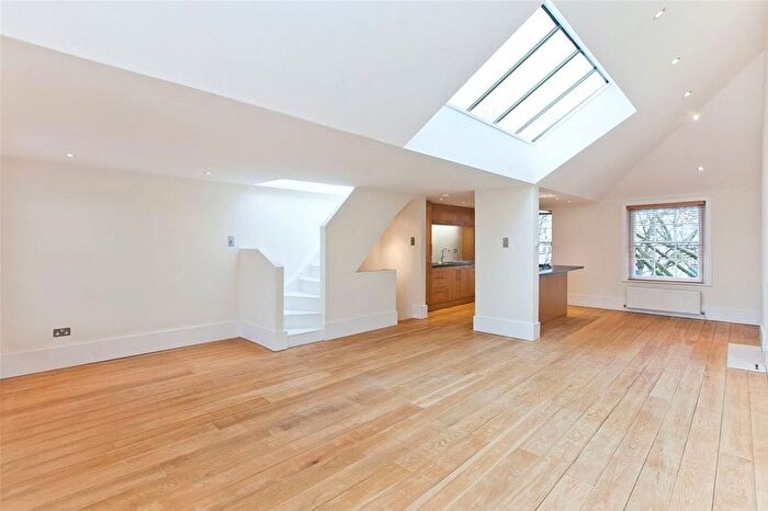 2 Bedroom Flat To Rent In Holland Park Avenue, Holland Park, W11