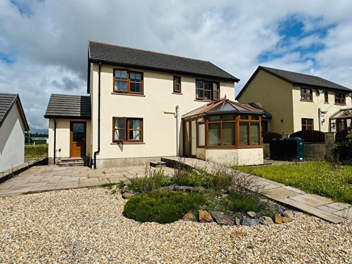 3 Bedroom House To Rent In Spring Gardens, Whitland, SA34