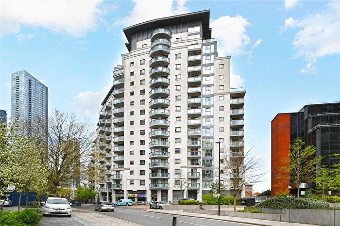 2 Bedroom Flat For Sale In Limeharbour, London, E14