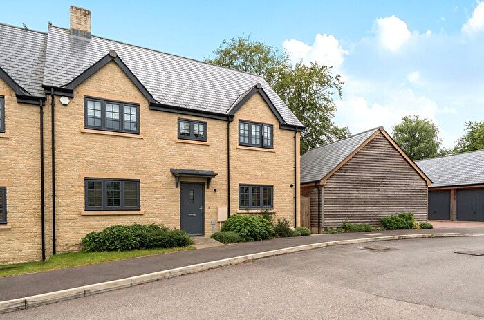 4 Bedroom End Of Terrace House For Sale In King Alfreds Drive, Wincanton, Somerset, BA9