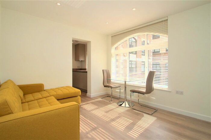 1 Bedroom Flat To Rent In Clifton Court, Corner Hall, Hemel Hempstead, HP3