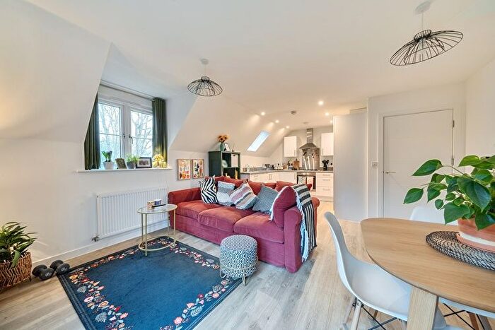 2 Bedroom Flat For Sale In Windlebrook House, Camberley, Surrey, GU16