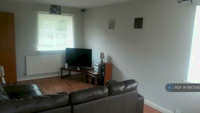 2 Bedroom Flat To Rent In Sheader Drive, Manchester, M5