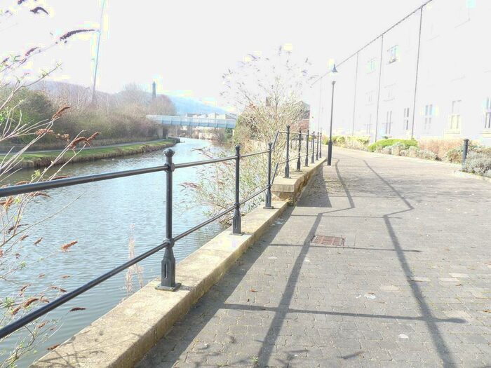 2 Bedroom Flat To Rent In Navigation Quay, Britannia Wharf, Bingley, BD16