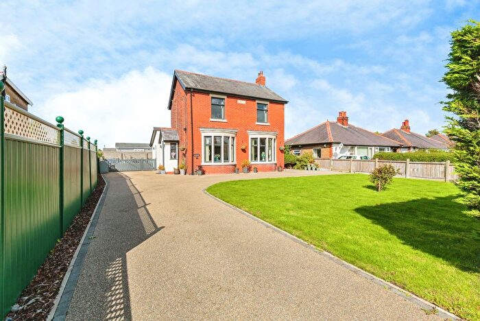 3 Bedroom Detached House For Sale In Lytham Road, Preston, Lancashire, PR4