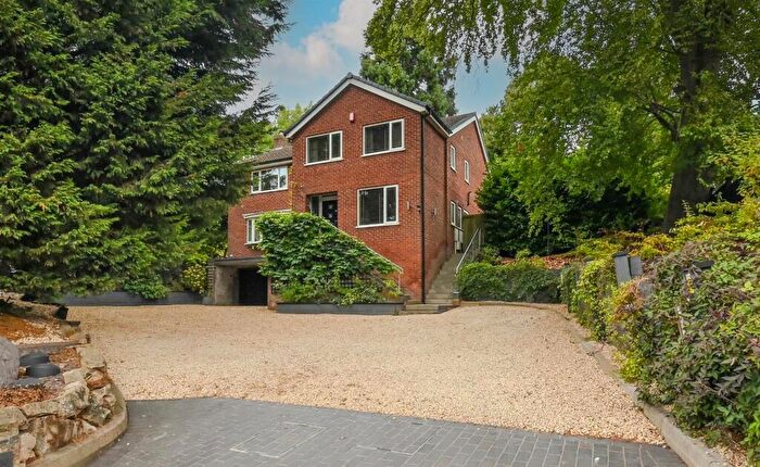 5 Bedroom Detached House For Sale In Ashby Road, Burton On Trent, DE15