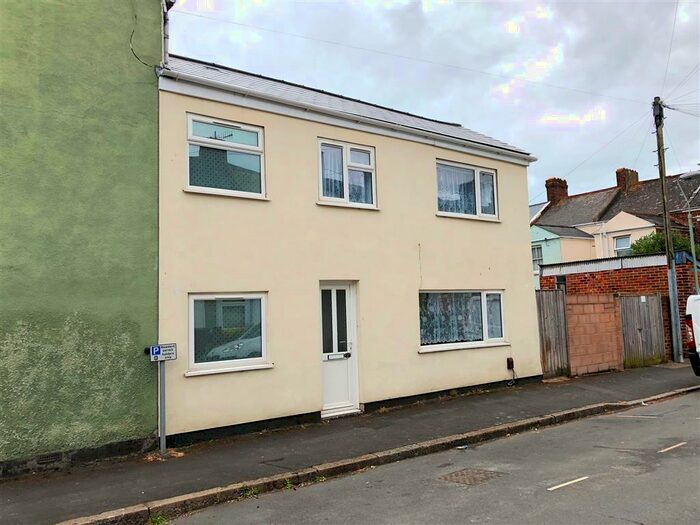 2 Bedroom House To Rent In Cleveland Street, Exeter, EX4