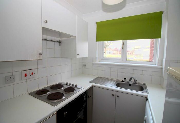 1 Bedroom Apartment To Rent In Lorimar Place, Carronshore, Falkirk, FK2