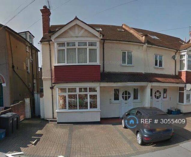 Studio To Rent In Heathfield Road, South Croydon, CR0