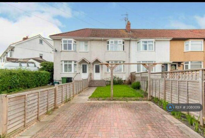 3 Bedroom Terraced House To Rent In Hunters Way, Bristol, BS34