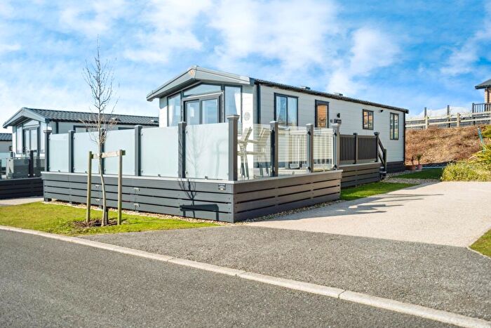 2 Bedroom Detached House For Sale In St. Martin, Looe, Cornwall, PL13