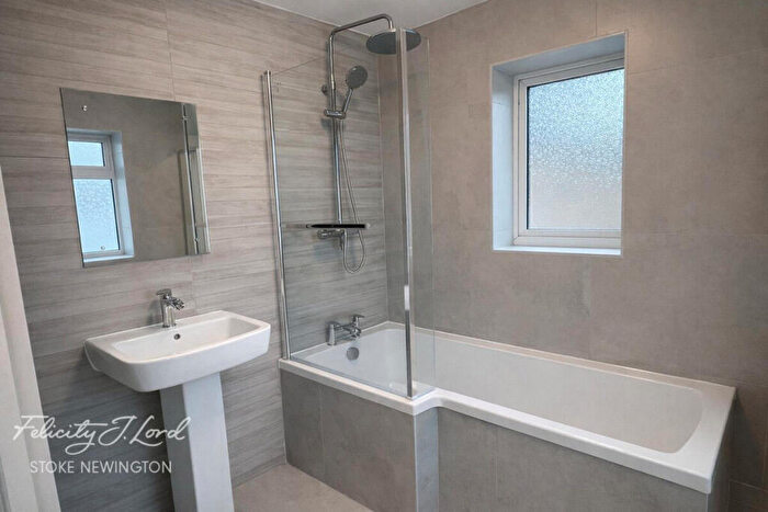 4 Bedroom Terraced House To Rent In Avenue Road, London, N15