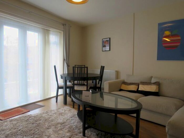 2 Bedroom Flat To Rent In London Road, Headington, Oxford, OX3