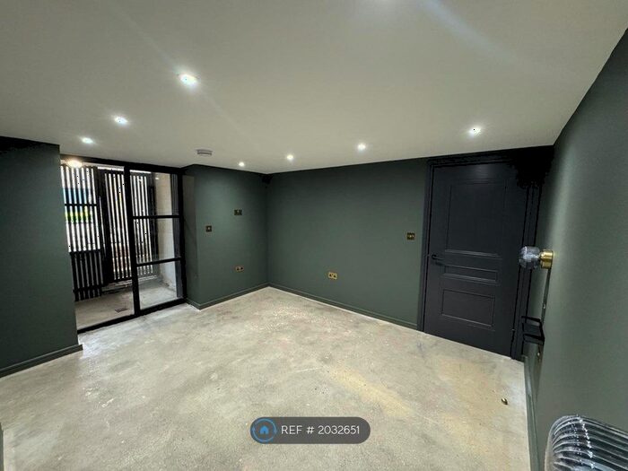 1 Bedroom Flat To Rent In Loampit Hill, London, SE13