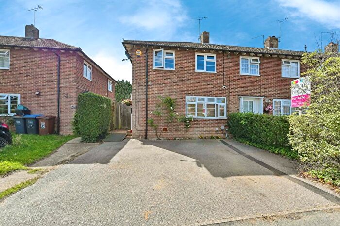 3 Bedroom End Of Terrace House For Sale In Golden Dell, Welwyn Garden City, AL7