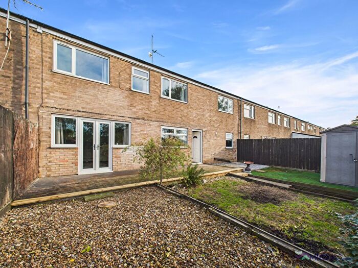 4 Bedroom Terraced House For Sale In Axminster Close, Hull, HU7