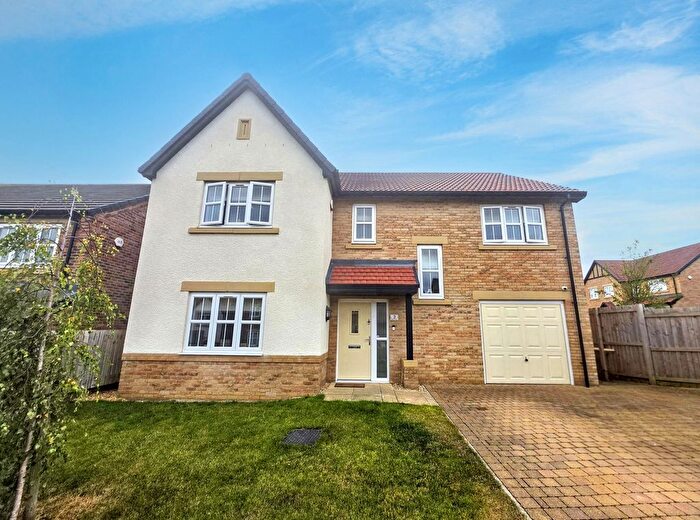 4 Bedroom Detached House For Sale In Rosary Gardens, Sunderland, SR3