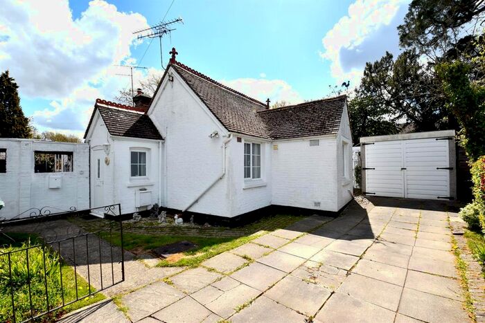 1 Bedroom Semi-Detached House To Rent In Balcombe Road, Horley, RH6