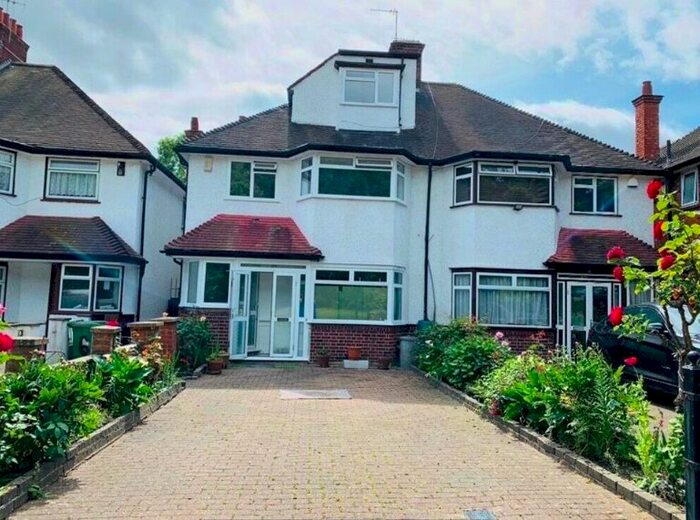 5 Bedroom Semi-Detached House To Rent In Vivian Gardens, Wembley, HA9