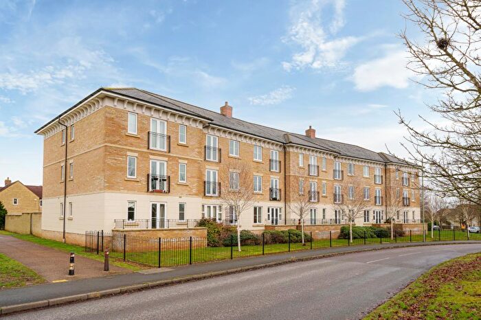 2 Bedroom Apartment To Rent In Heald Court, Carterton, OX18