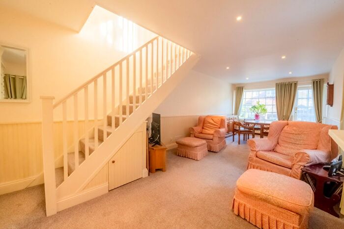 2 Bedroom End Terrace House For Sale In London Road, Sevenoaks, TN13