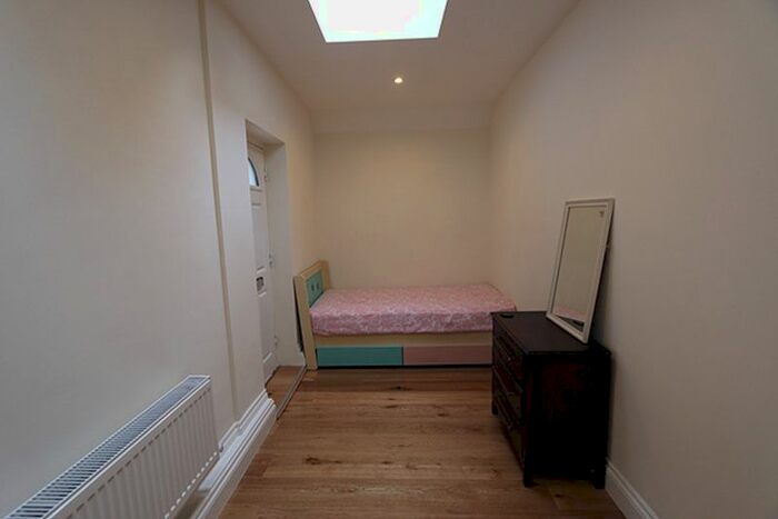 Studio To Rent In Sheephouse Way, New Malden, KT3