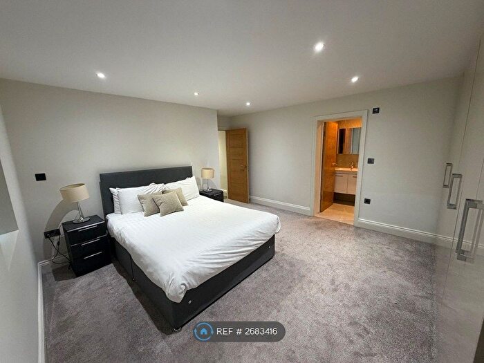 2 Bedroom Flat To Rent In London, London, W5