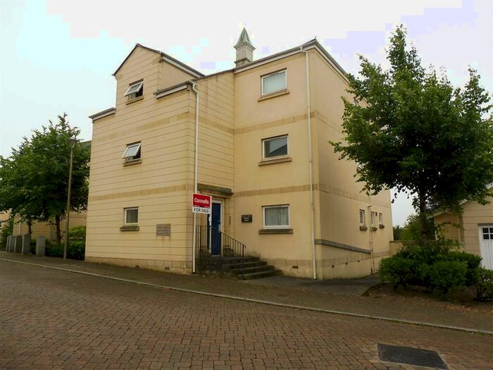 2 Bedroom Flat To Rent In Aberdeen Avenue, Plymouth, PL5