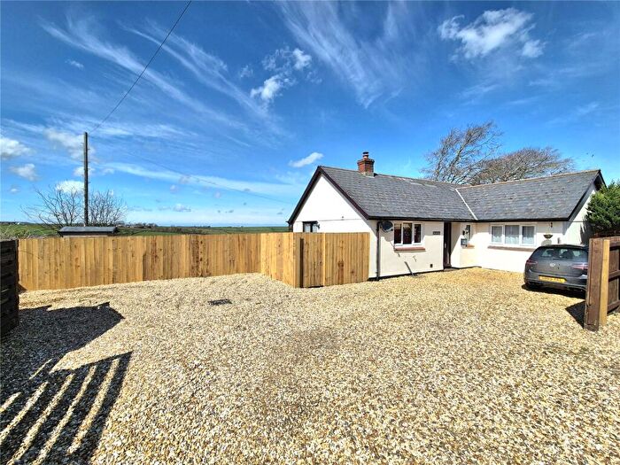 4 Bedroom Bungalow For Sale In Langtree, Torrington, EX38