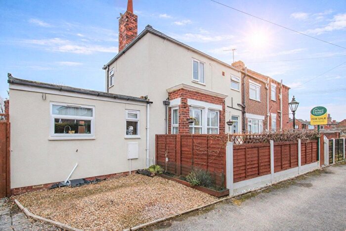 2 Bedroom End Terrace House For Sale In Newton Lane, Wakefield, WF1