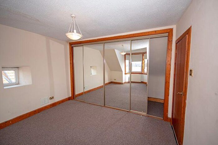 2 Bedroom Detached House For Sale In Carnock Road, Gowkhall, KY12