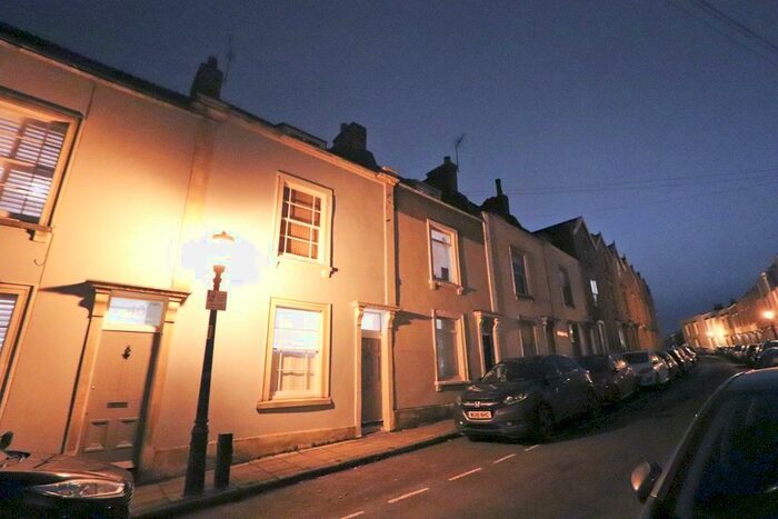 5 Bedroom Property To Rent In Clifton Wood Crescent, Bristol BS8