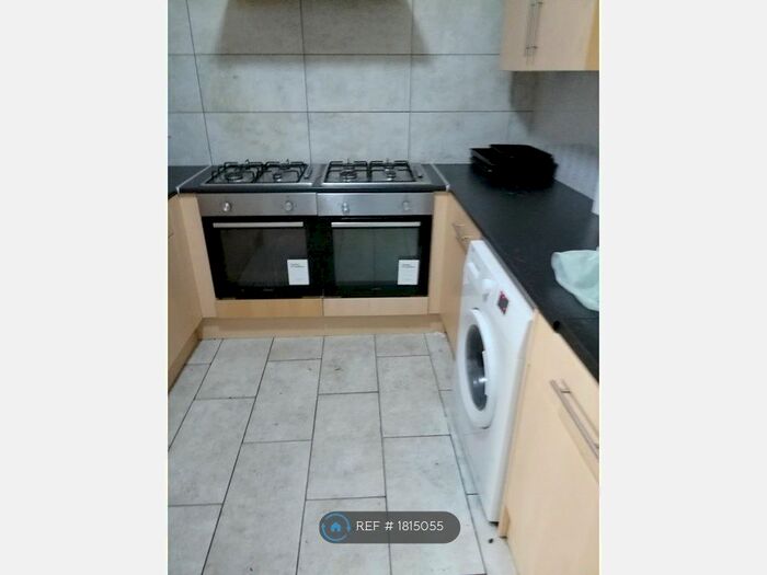 Studio To Rent In Fl - Bedford Street, Cardiff, CF24