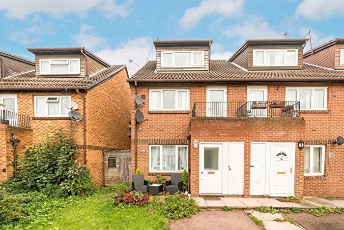 1 Bedroom Flat For Sale In Glenbuck Road, Surbiton, KT6