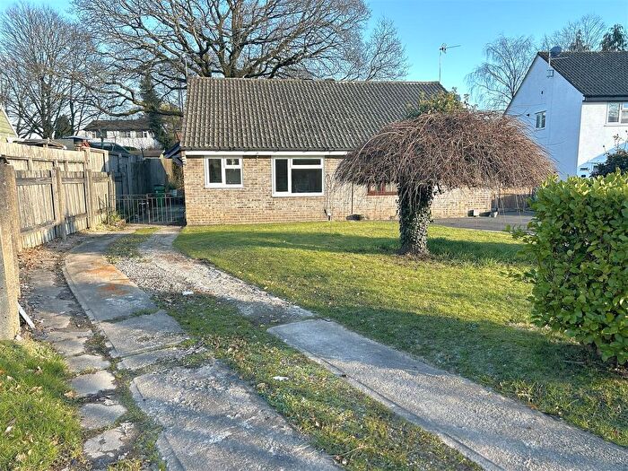 2 Bedroom Property For Sale In Bron Felen, Thornhill, Cardiff, CF14